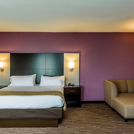 Holiday Inn Express & Suites Cheektowaga North East By Ihg المظهر الخارجي الصورة