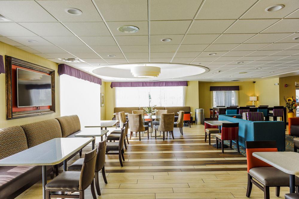 Holiday Inn Express & Suites Cheektowaga North East By Ihg المظهر الخارجي الصورة