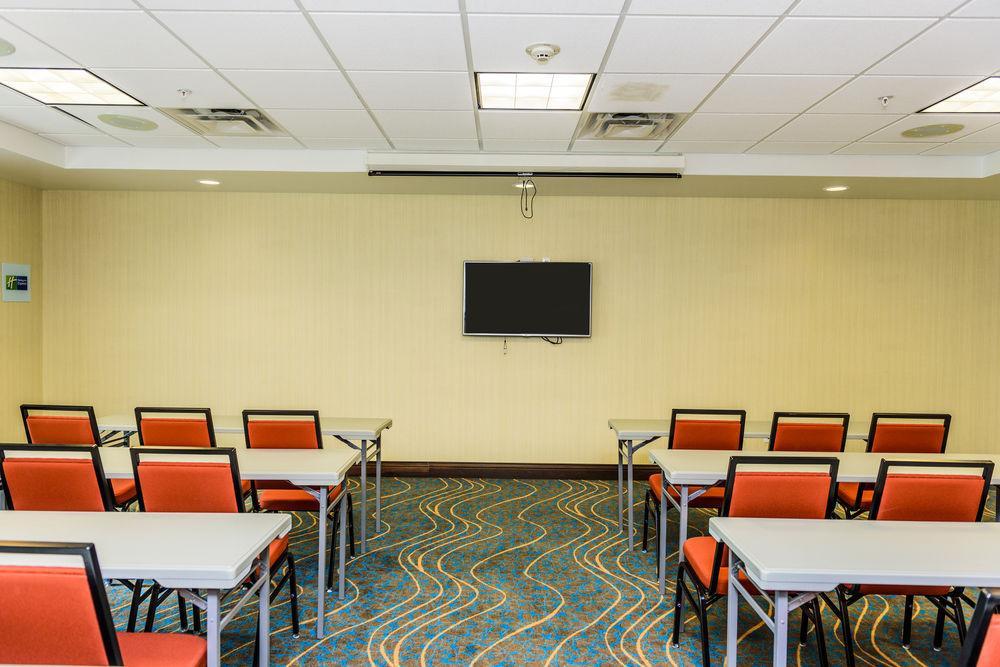 Holiday Inn Express & Suites Cheektowaga North East By Ihg المظهر الخارجي الصورة