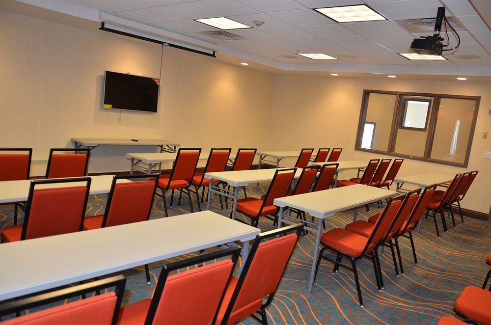 Holiday Inn Express & Suites Cheektowaga North East By Ihg المظهر الخارجي الصورة