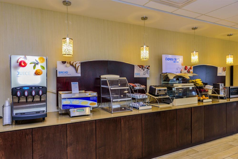 Holiday Inn Express & Suites Cheektowaga North East By Ihg المظهر الخارجي الصورة